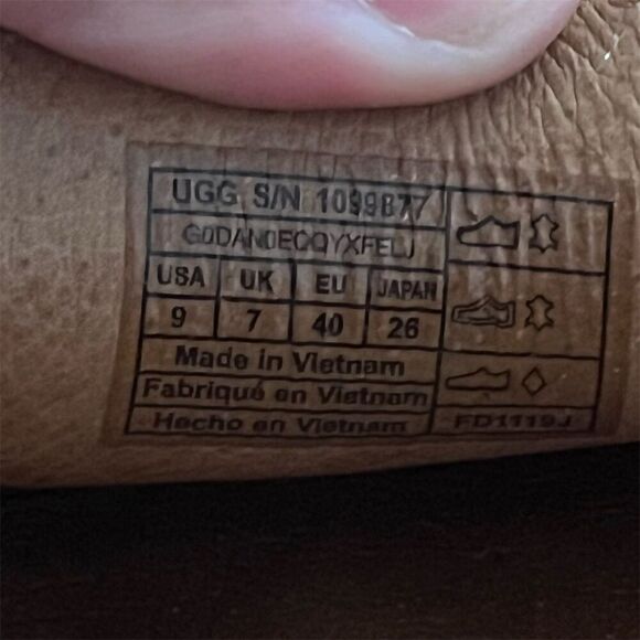 UGG Women's Suede Loafer Moccasins Red Size 9 Casual Flats - Picture 7 of 8